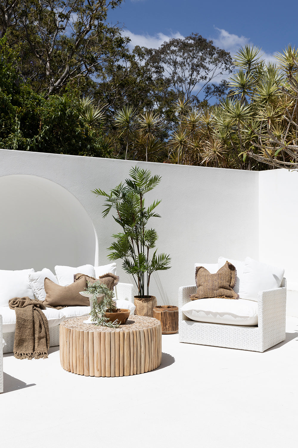 Nhomsa Outdoor One Seater Sofa - KULALA Living