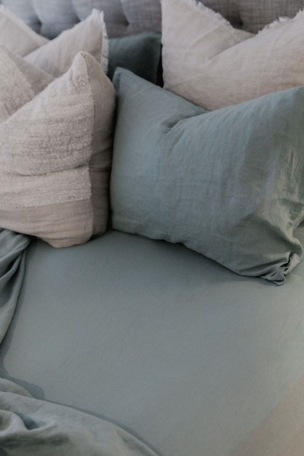 "Sea Mist" Linen Fitted Sheet - KULALA Living